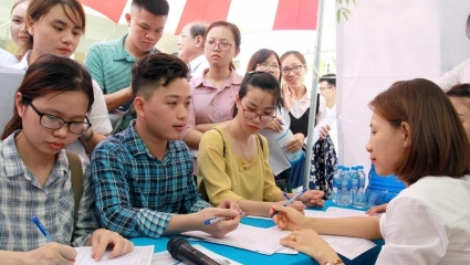 Nhu cầu tuyển dụng lao động dự báo "bùng nổ" vào cuối năm