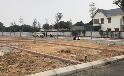 Giao dịch trầm lắng, giá đất nền nhiều khu vực Hà Nội và TP.HCM giảm mạnh