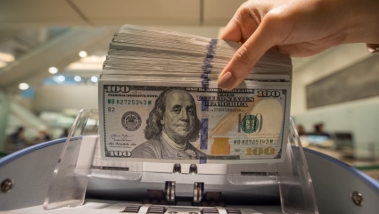 Tỷ giá USD/VND tiếp tục giao dịch ở mức trần