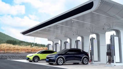 Samsung, LG “hưởng trái ngọt” khi lấn sân sang mảng ô tô?