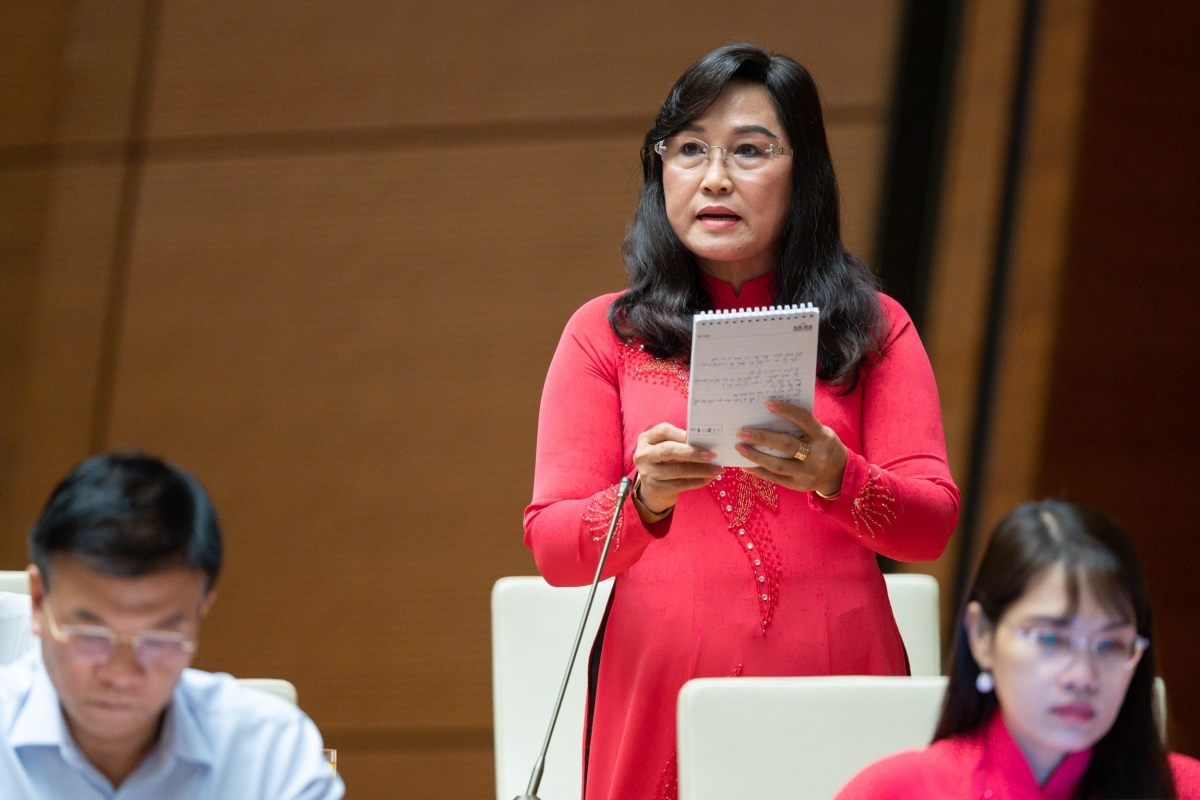 Đại biểu Quốc hội: “Vẫn lúng túng trong xử lý tình huống và điều hành xăng dầu”