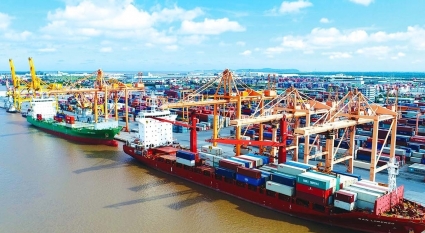 Tổng công ty Hàng hải Việt Nam muốn thoái vốn tại nhiều cảng biển lớn