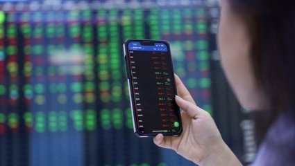 Thêm một cá nhân bị phạt nặng vì thao túng giá cổ phiếu