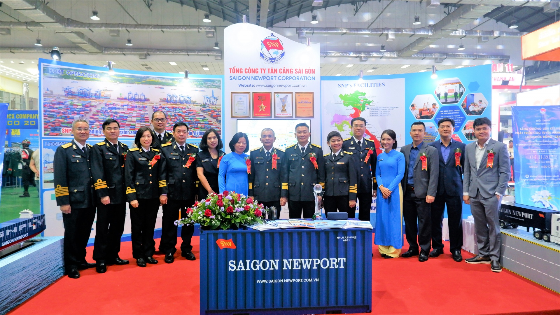 Hội chợ triển lãm “Chào mừng năm Đoàn kết, Hữu nghị Việt Nam - Lào 2022”