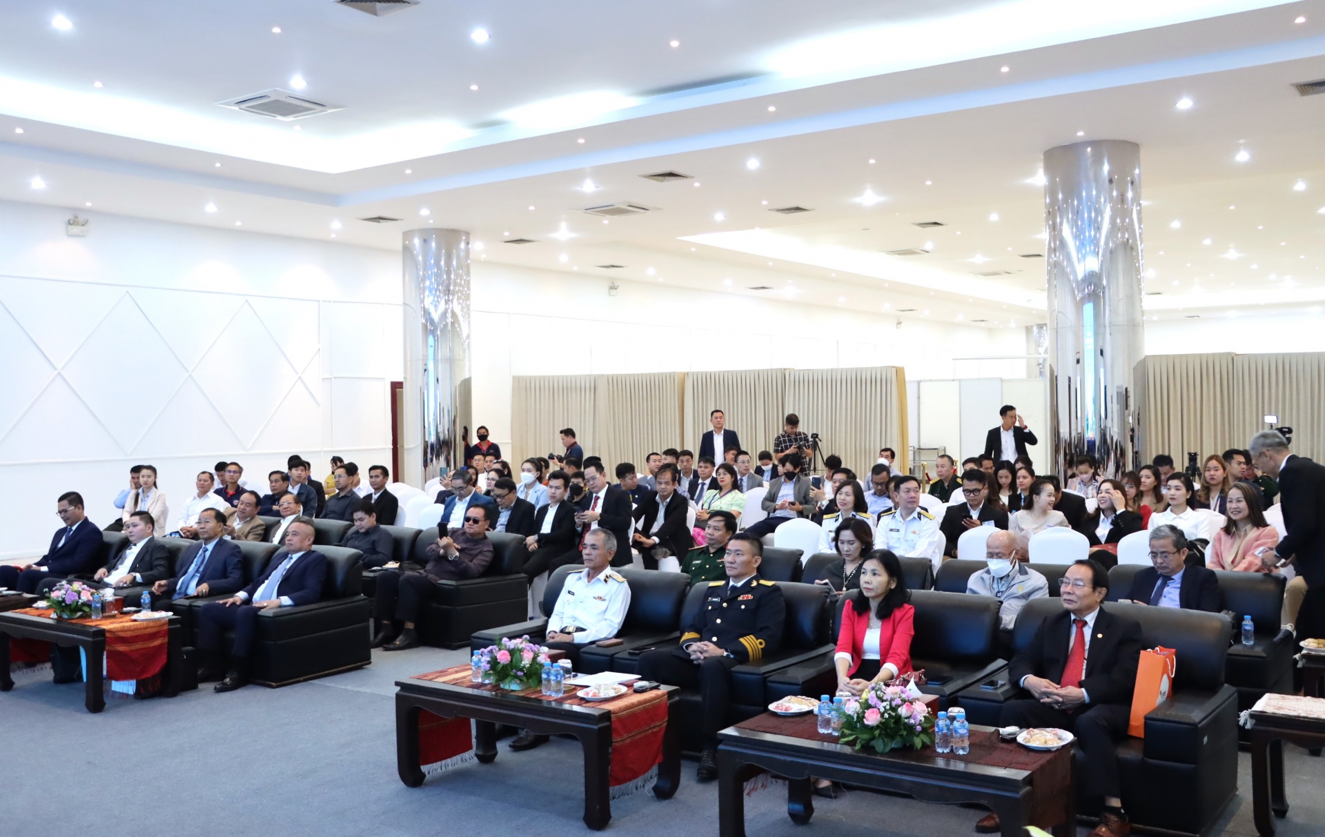 Tăng cường liên kết vùng, phát triển hành lang logistics Đông - Tây