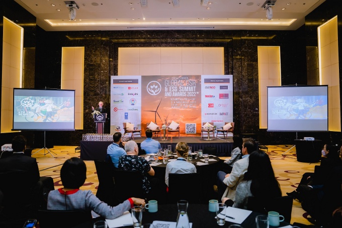 Vinamilk được vinh danh với các giải thưởng lớn trong hội nghị CSR & ESG toàn cầu 2022
