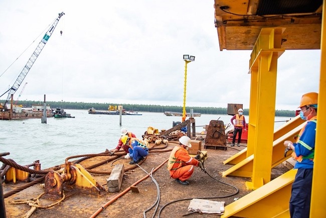 Cận cảnh dự án điện gió Đông Hải 1 gần 5.000 tỷ đồng tại ĐBSCL