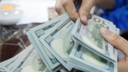 Ngân hàng Nhà nước tiếp tục hạ giá bán USD, tỷ giá liên ngân hàng “hạ nhiệt”