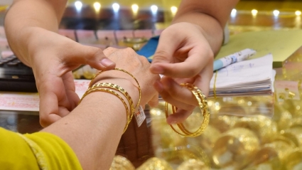 Giá vàng thế giới vọt tăng sau thông tin CPI Mỹ, giá vàng SJC vẫn “đứng ngoài”