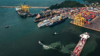 Khởi công cảng biển lớn nhất miền Trung