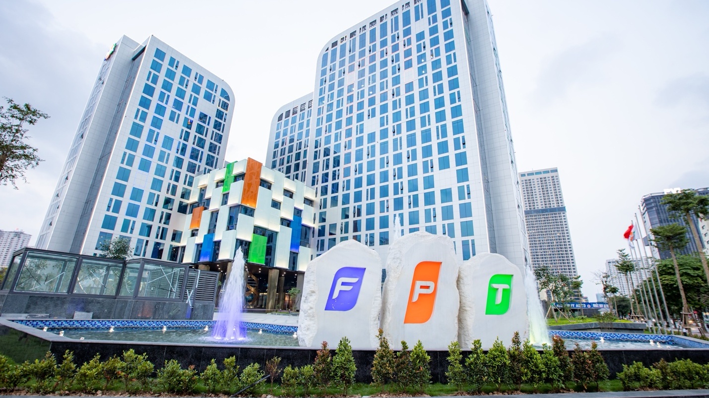 FPT lãi ròng 6.155 tỷ đồng sau 11 tháng, tăng trưởng 26% so với cùng kỳ