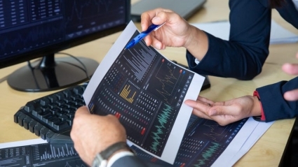 Một loạt lãnh đạo doanh nghiệp không mua hoặc "mua non" lượng cổ phiếu đăng ký