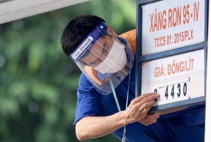 Hôm nay giá xăng có thể tăng thêm 1.000 đồng/lít