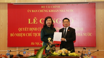 Ủy ban Chứng khoán Nhà nước có nữ chủ tịch đầu tiên trong lịch sử hơn 26 năm