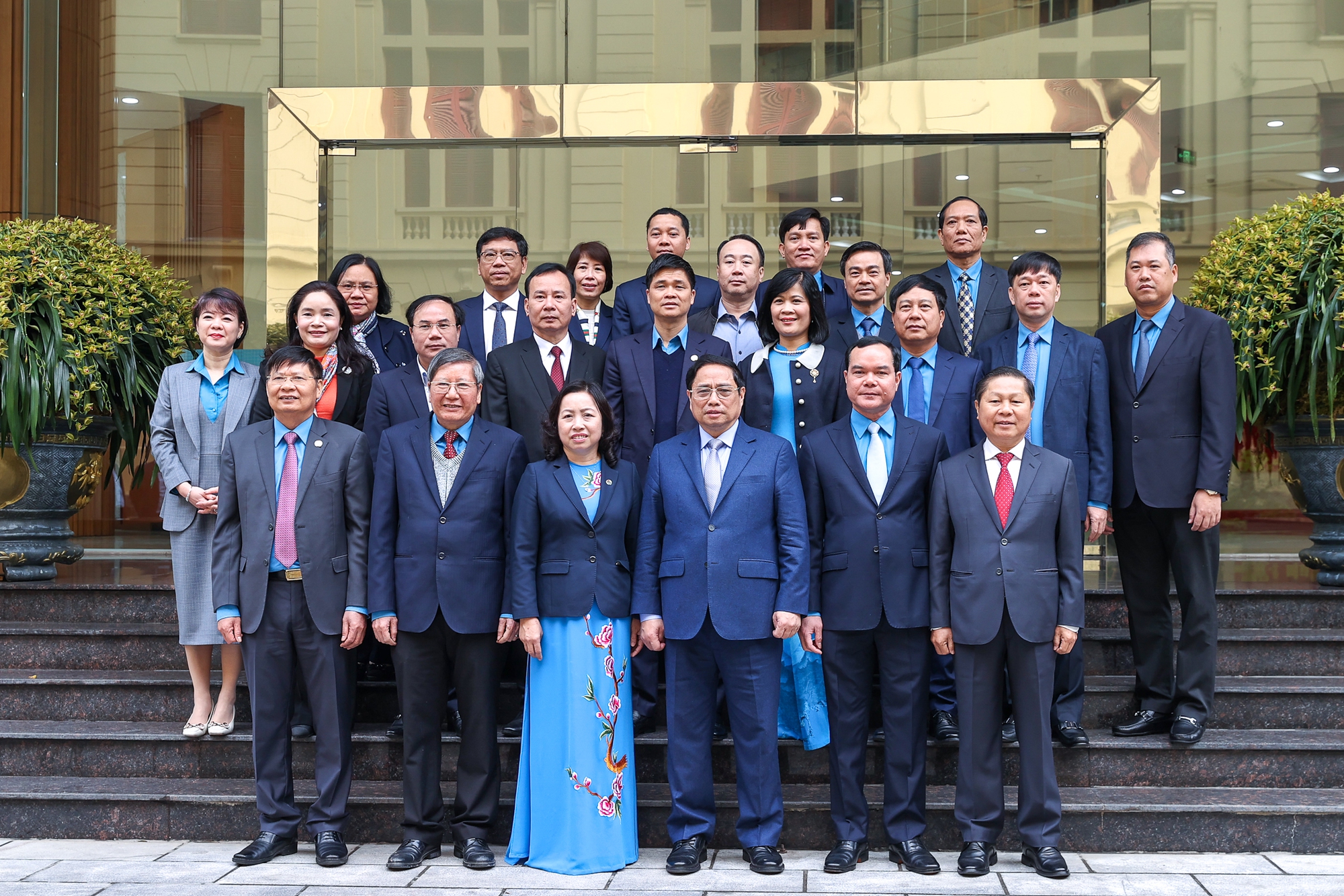 Thủ tướng: 3 nhiệm vụ trọng tâm, đột phá đáp ứng nhu cầu thiết thực của công nhân - Ảnh 11. Thủ tướng: 3 nhiệm vụ trọng tâm, đột phá đáp ứng nhu cầu thiết thực của công nhân - Ảnh 11.