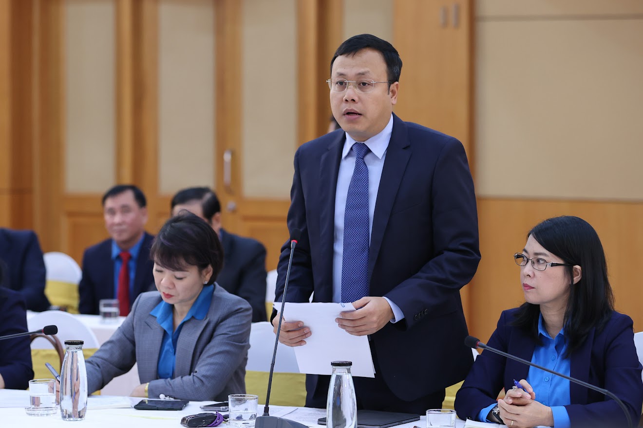 Thủ tướng: 3 nhiệm vụ trọng tâm, đột phá đáp ứng nhu cầu thiết thực của công nhân - Ảnh 4. Thủ tướng: 3 nhiệm vụ trọng tâm, đột phá đáp ứng nhu cầu thiết thực của công nhân - Ảnh 4.