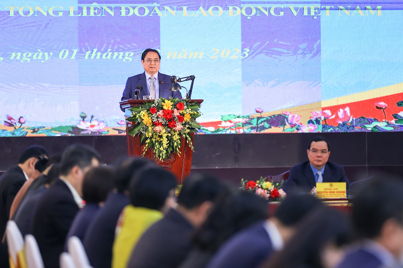 Thủ tướng: 3 nhiệm vụ trọng tâm, đột phá đáp ứng nhu cầu thiết thực của công nhân - Ảnh 8. Thủ tướng: 3 nhiệm vụ trọng tâm, đột phá đáp ứng nhu cầu thiết thực của công nhân - Ảnh 8.