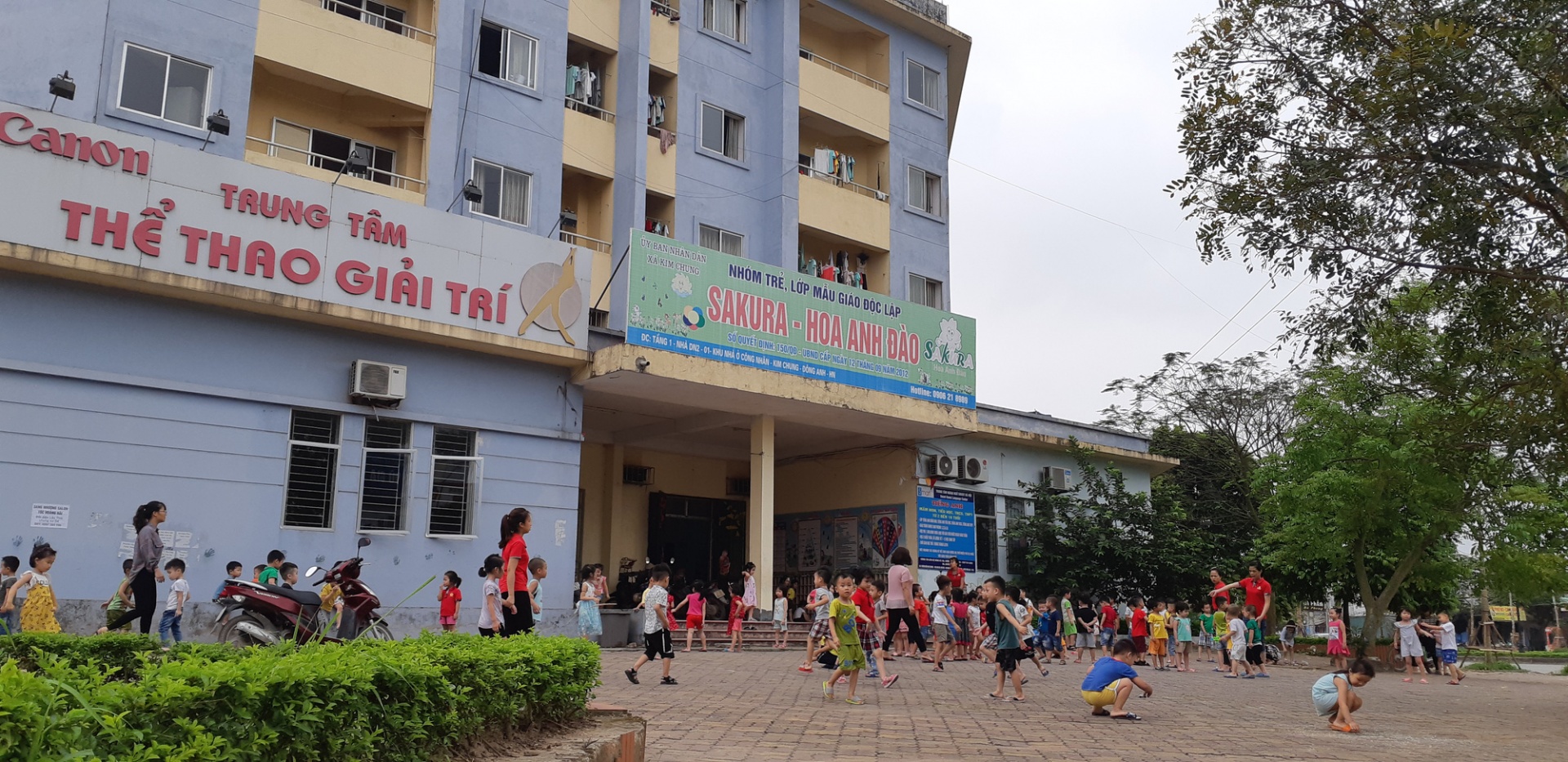 Hiện 60% số công nhân lao động phải thuê trọ, cuộc sống sinh hoạt khó khăn