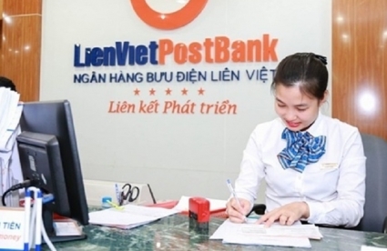 Thu nhập bình quân năm 2022 của CBNV LienVietPostBank là 285,3 triệu đồng/năm