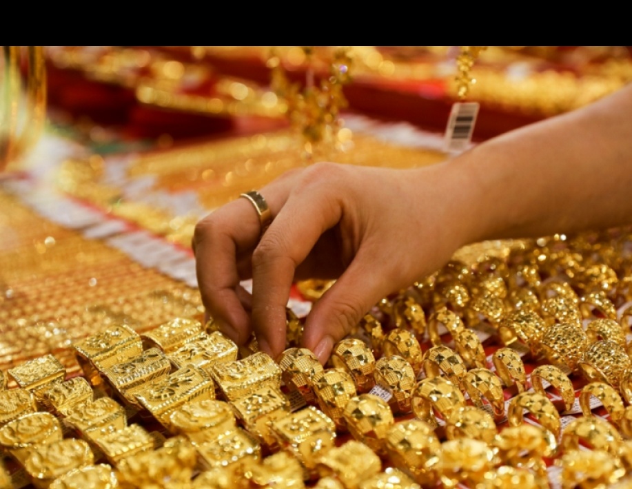 Sau 2 tháng tụt đáy, giới chuyên gia dự báo bất ngờ về giá vàng thời gian tới