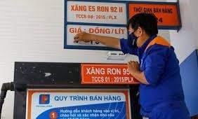 Cần giao một đầu mối quản lý điều hành giá xăng dầu