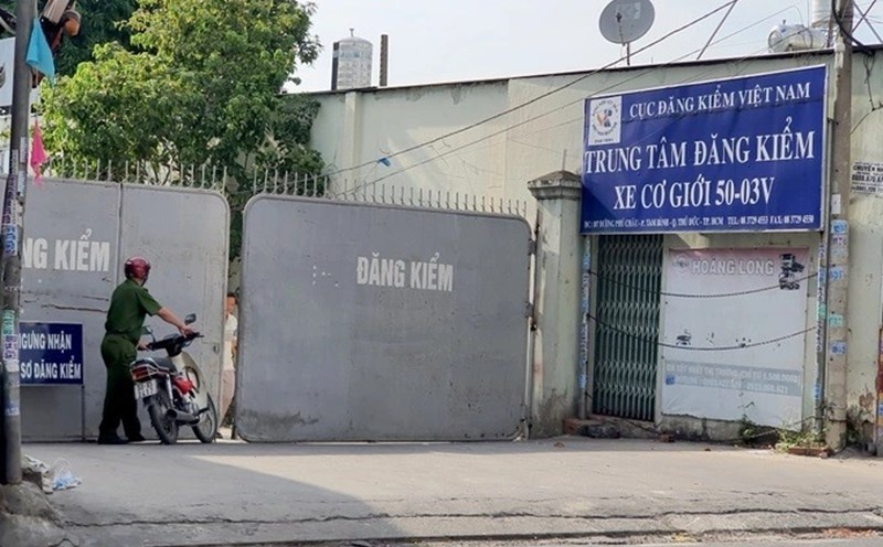 Đề xuất không phạt ô tô quá hạn đăng kiểm 15 ngày, ngàn chủ xe bớt 