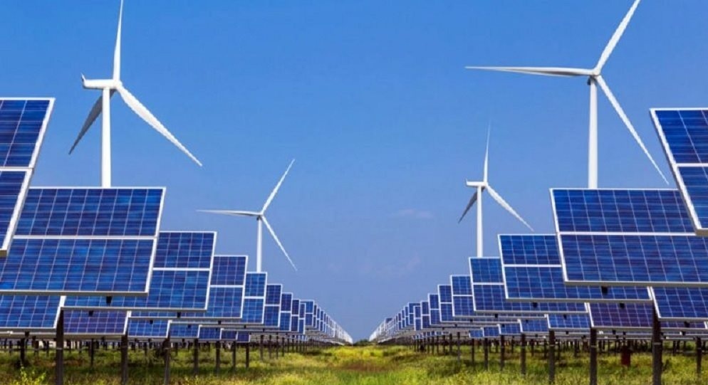 Nhà đầu tư điện gió, điện mặt trời lo phá sản