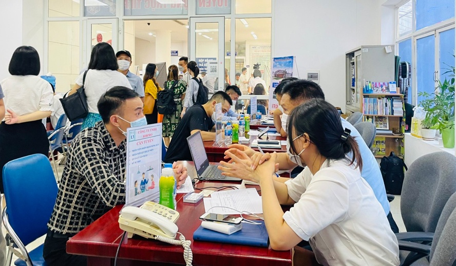 Hà Nội: Hơn 14.000 trường hợp được trợ cấp bảo hiểm thất nghiệp số tiền 427 tỷ đồng