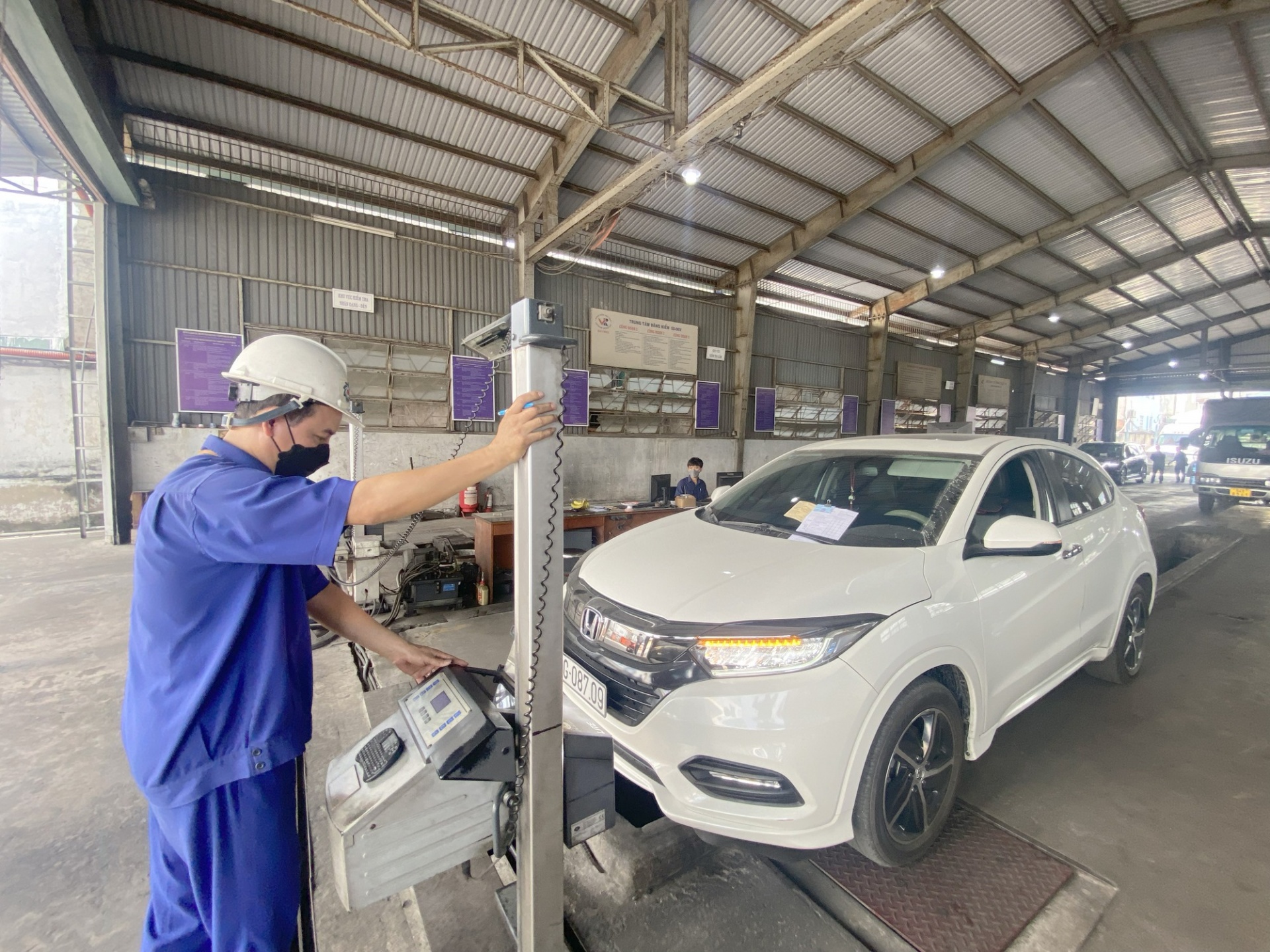 Cục Đăng kiểm đề xuất đăng kiểm viên không cần bằng đại học