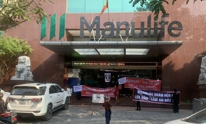 Manulife đã làm việc với khoảng 20 khách hàng, đưa ra thỏa thuận "im lặng"