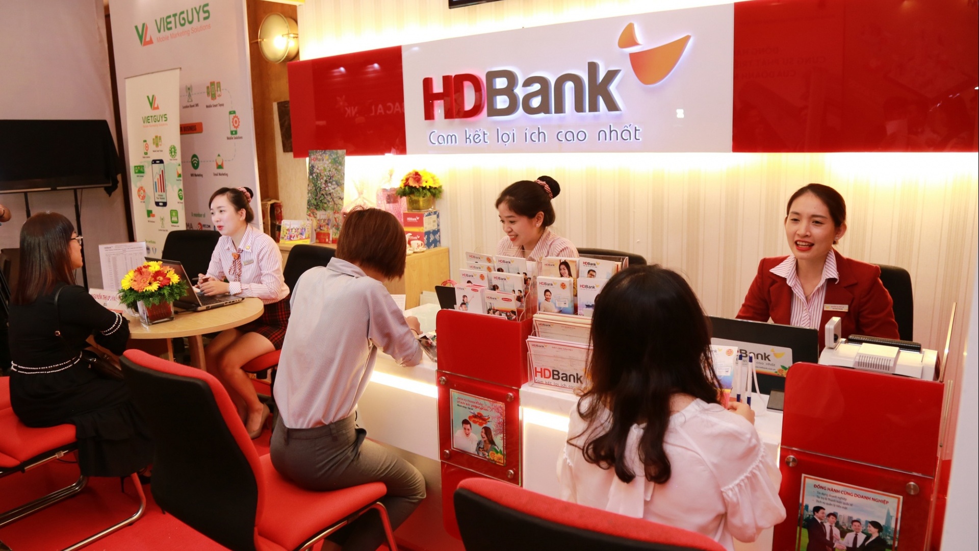 HDBank sẽ trả cổ tức bằng tiền ngay trong tháng 5 hoặc đầu tháng 6