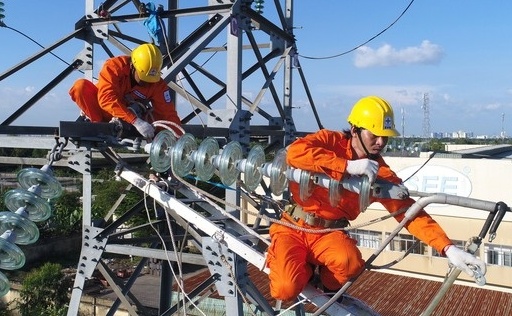 Thủ tướng yêu cầu không để thiếu nước, thiếu điện trong mùa nắng nóng, hạn hán