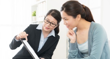 Khủng hoảng niềm tin, các công ty bảo hiểm tìm cách 