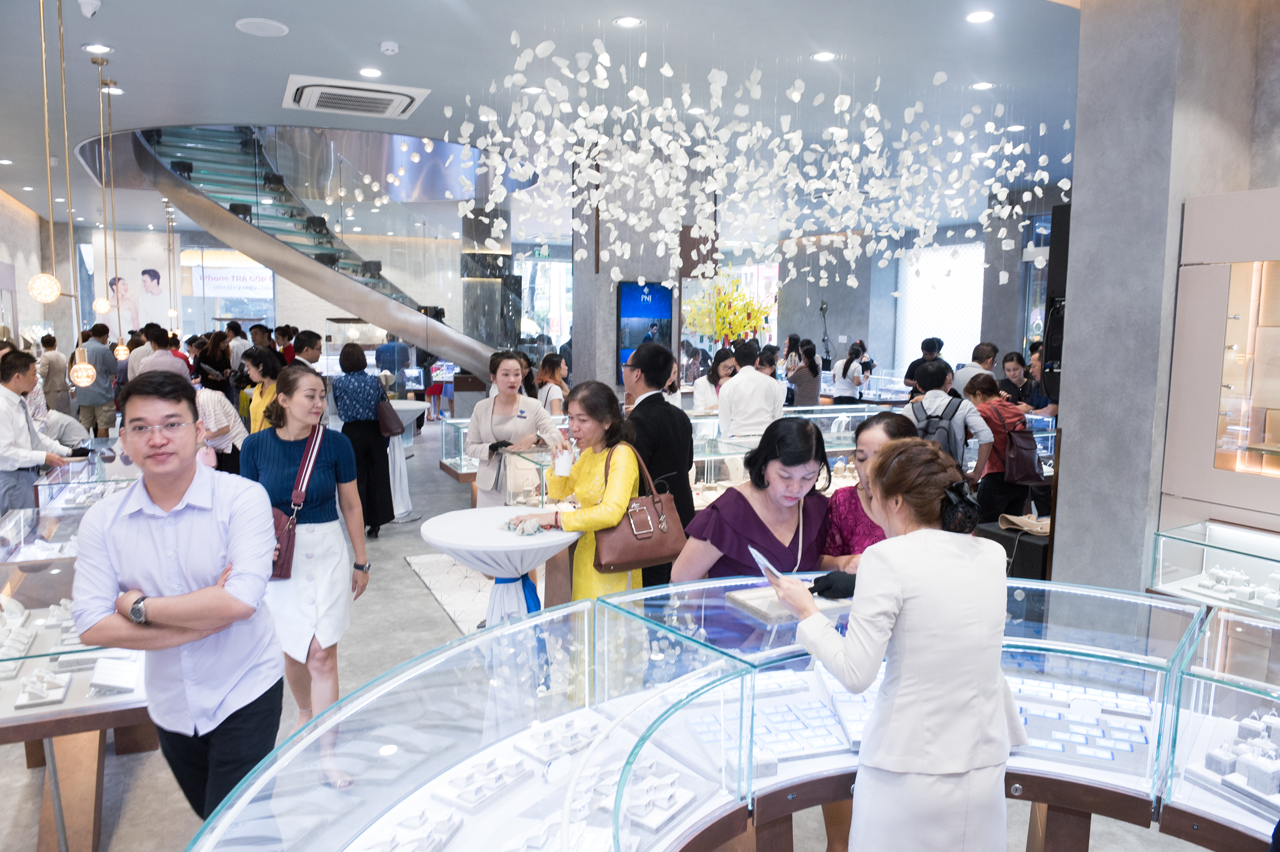 4 tháng đầu năm, Vàng bạc - Đá quý Phú Nhuận kinh doanh ra sao?