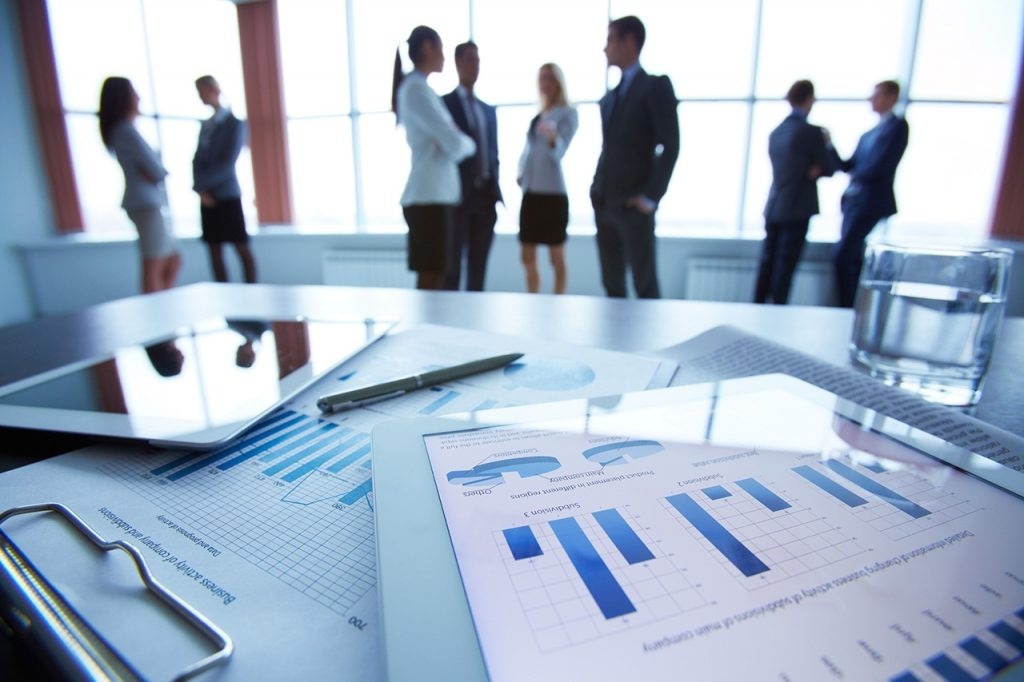 Mỗi tháng có hơn 17.000 doanh nghiệp rút lui khỏi thị trường