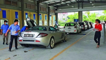 Đề xuất tăng giá dịch vụ đăng kiểm ôtô thêm 30.000 - 220.000 đồng/xe