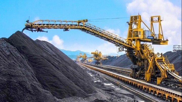 EVN đề nghị không tăng giá than bán cho sản xuất điện, giảm giá than pha trộn