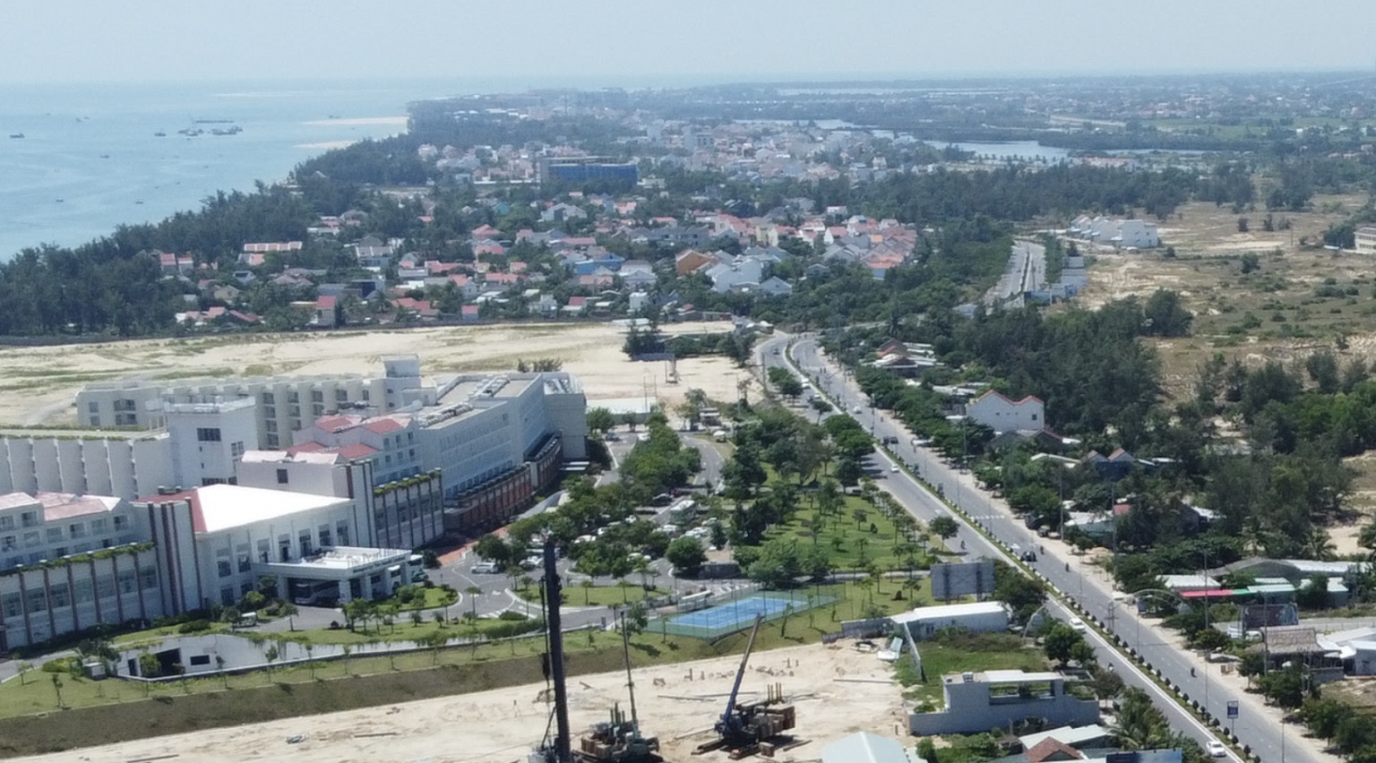 Người dân có đơn việc mua bán căn hộ tại dự án New Hoi An City của Tri Việt Hội An