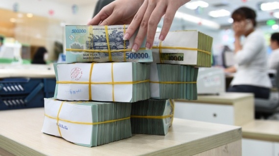 Thủ tướng yêu cầu NHNN và các ngân hàng tiếp tục nghiên cứu hạ lãi suất cho vay