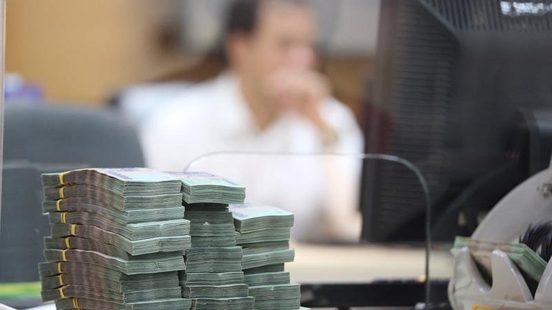 Lãi suất liên ngân hàng giảm về mức siêu rẻ, ở vùng đáy lịch sử