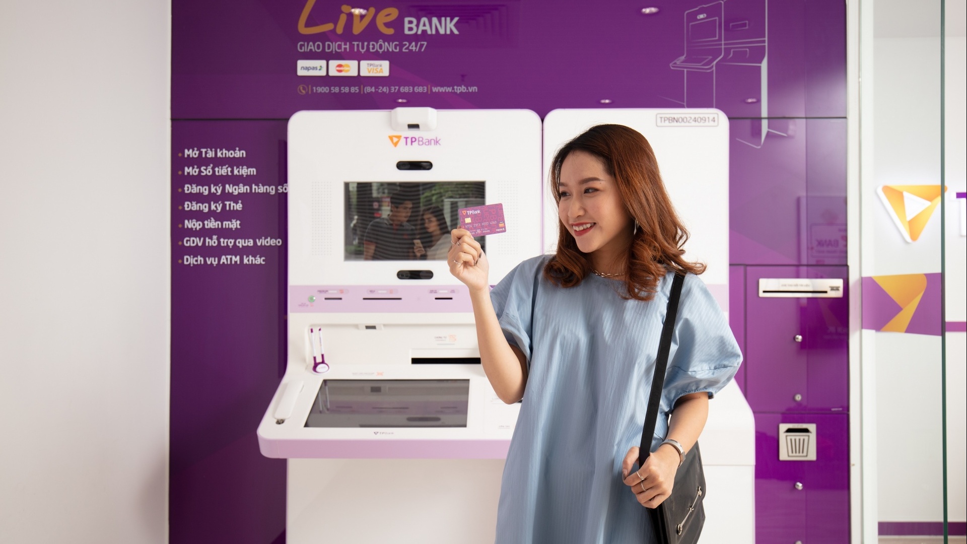 Những cú “chạm” xóa tan sự chờ đợi ở TPBank LiveBank 24/7