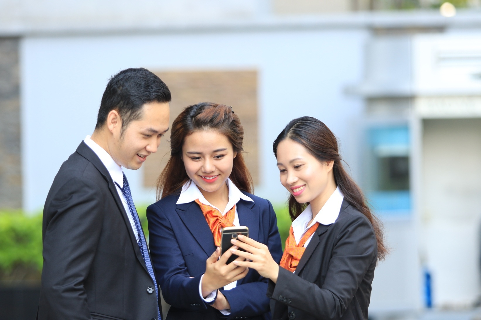 Nhóm ngành nào đang có nhu cầu tuyển dụng lao động nhiều nhất?