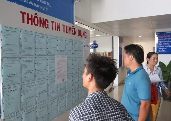 Gần 2.500 chỉ tiêu tuyển dụng có mức lương từ 6,5 triệu đồng trở lên