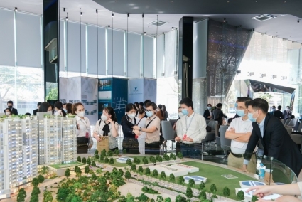 Lượng lớn môi giới bất động sản không có chứng chỉ hành nghề