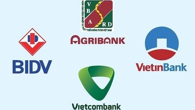 Lãi suất gửi tiết kiệm tại 4 ngân hàng lớn giảm mạnh, hiện còn bao nhiêu?