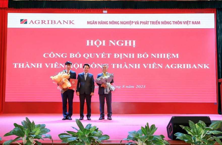 Công bố quyết định bổ nhiệm nhân sự cấp cao Agribank