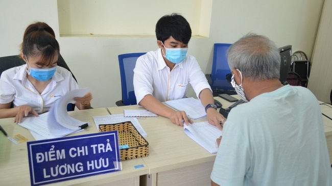 Tiếp tục điều chỉnh lương hưu cho người nghỉ hưu trước ngày 1/1/1995