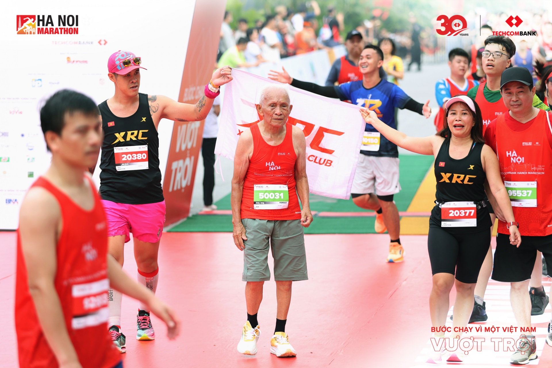 Hà Nội Marathon Techcombank 2023 lan tỏa tinh thần gắn kết cộng đồng