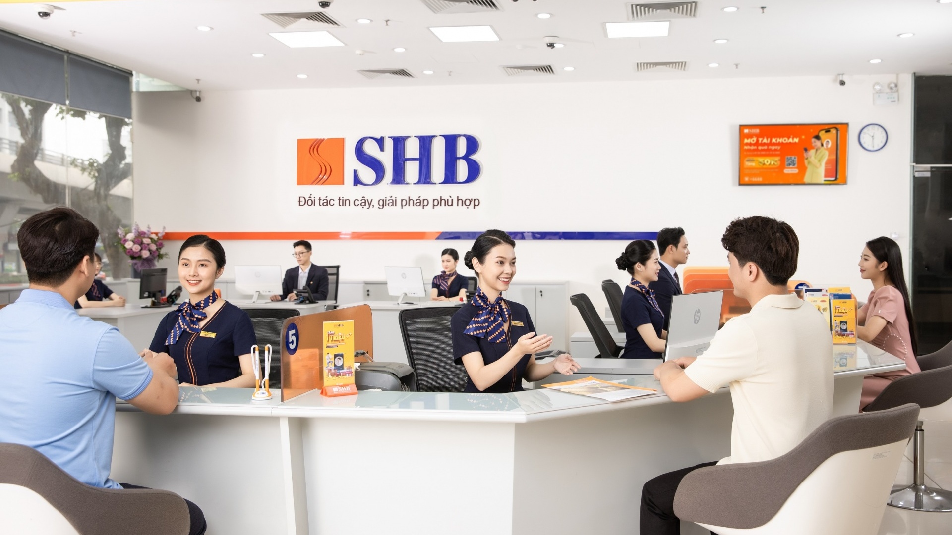 SHB tiếp tục giảm lãi suất cho vay tới 2%/năm hỗ trợ khách hàng