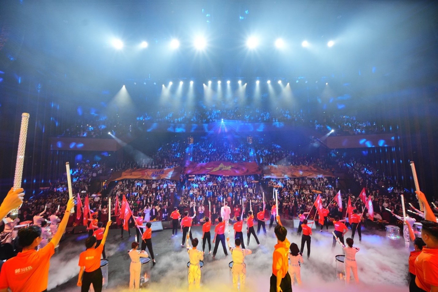 SHB đánh dấu tuổi 30 bằng chương trình nghệ thuật vừa tầm cỡ, sâu lắng, ân tình!